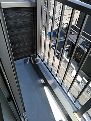 17/28 バルコニー