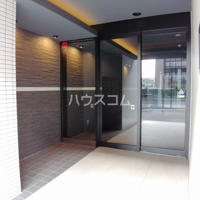 19/26 エントランス