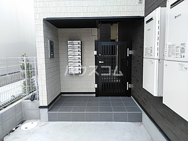 29/30 エントランス