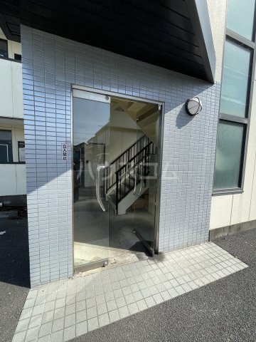 22/30 エントランス