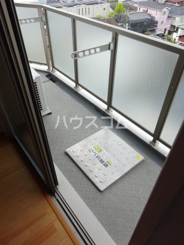 19/30 バルコニー