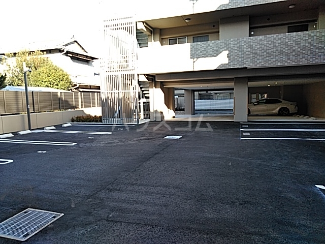 3/4 駐車場