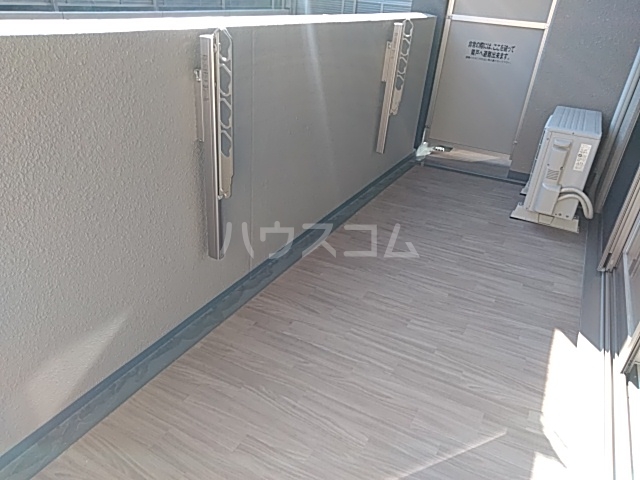 21/30 バルコニー