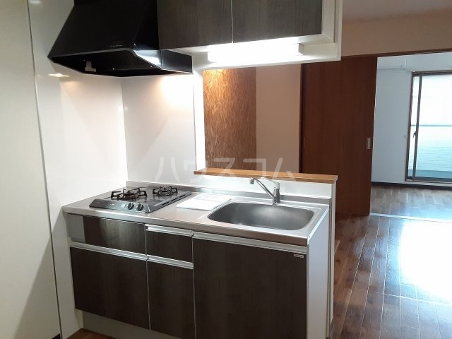 18/27 バルコニー