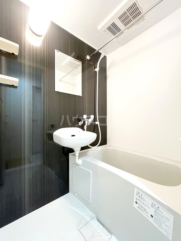 11/23 浴室