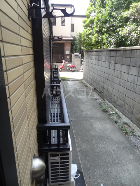 13/18 バルコニー