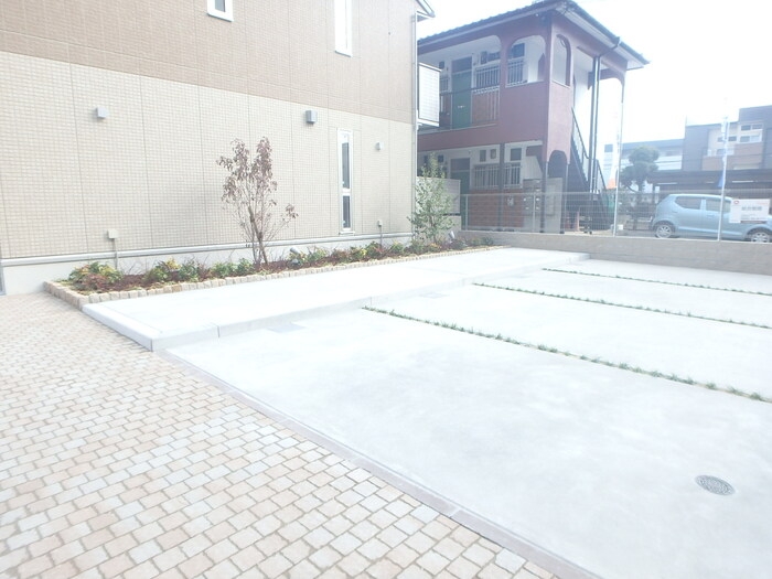 3/3 駐車場