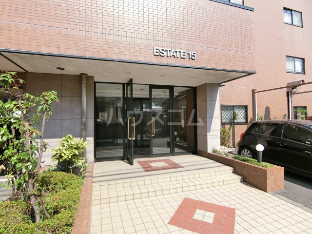 26/30 エントランス