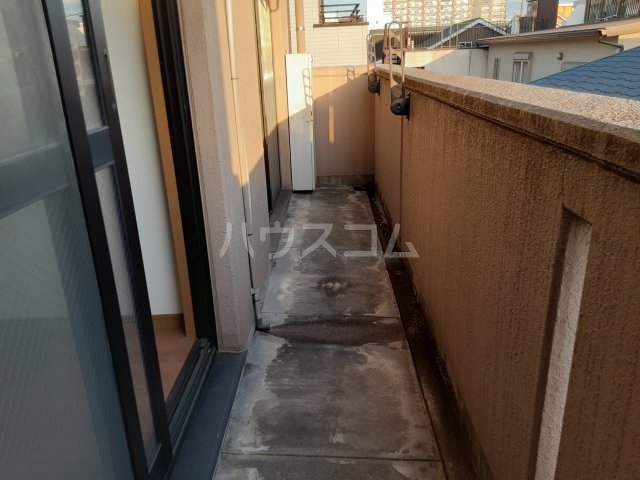 19/27 バルコニー