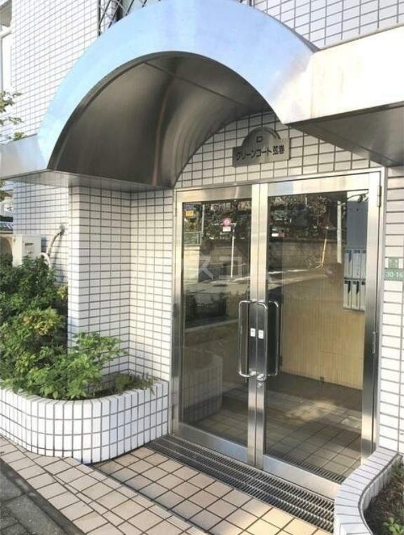 16/26 エントランス