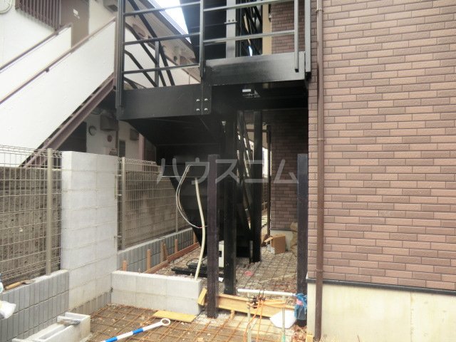 16/25 エントランス