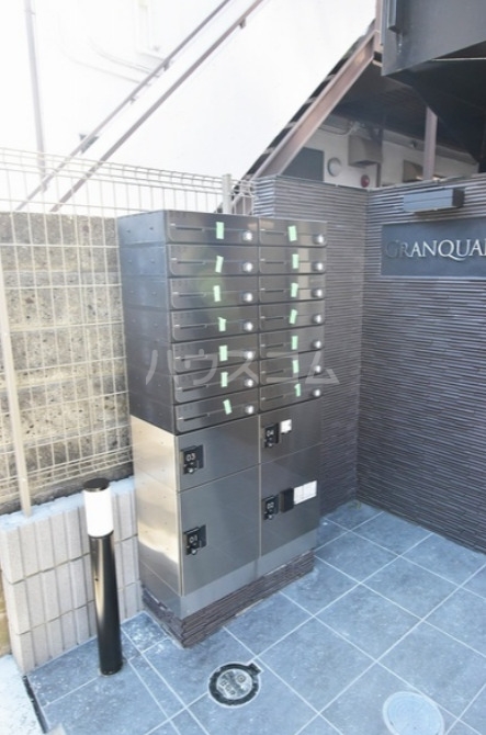 17/26 エントランス