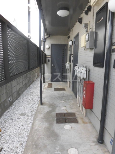 19/28 エントランス