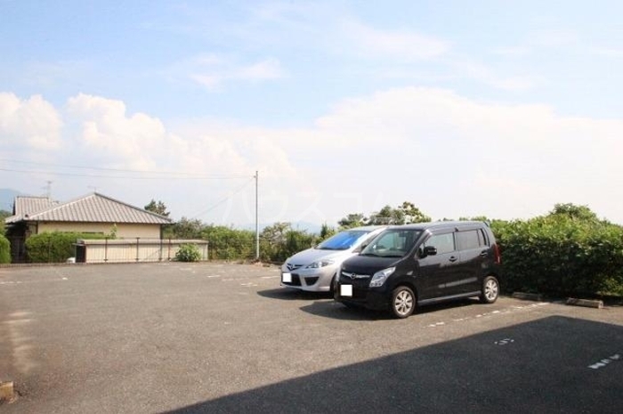 16/19 駐車場