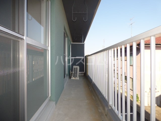 13/18 バルコニー