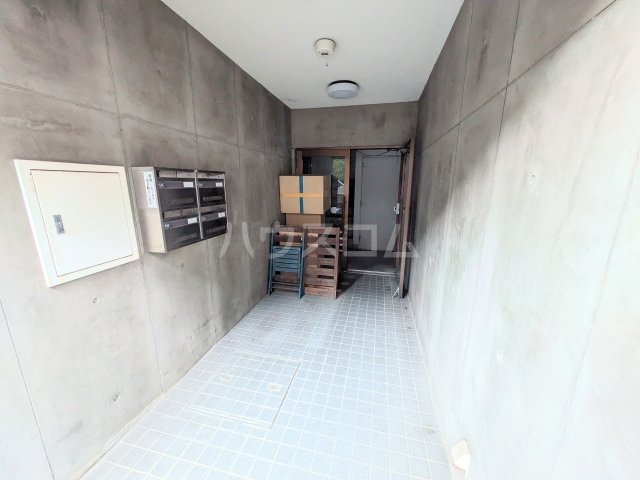 21/24 エントランス