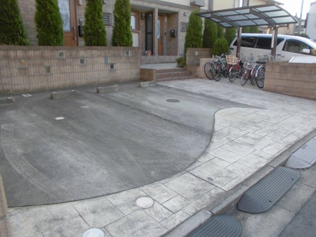 16/24 駐車場