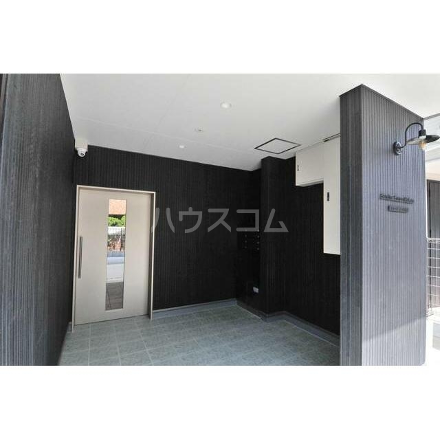 2/4 エントランス