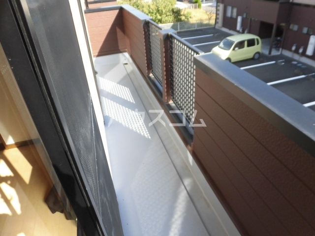 13/19 バルコニー