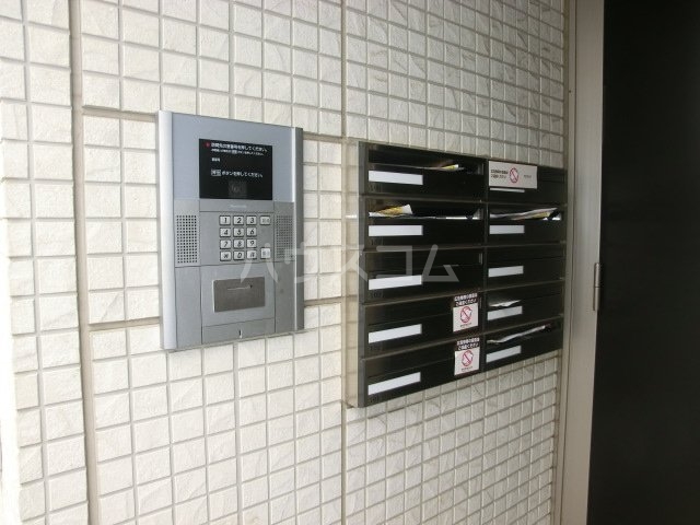 2/8 エントランス