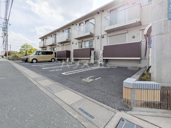 14/19 駐車場