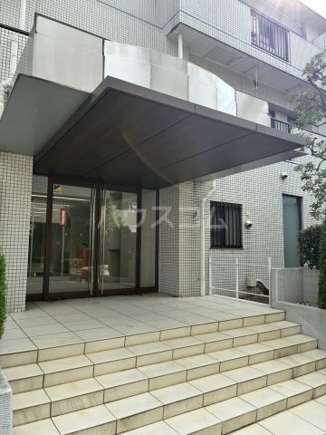 29/30 エントランス