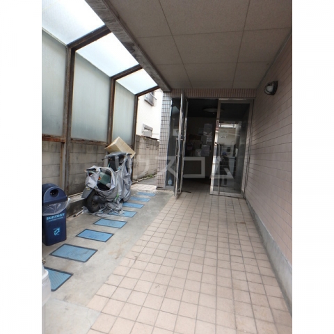 20/24 エントランス