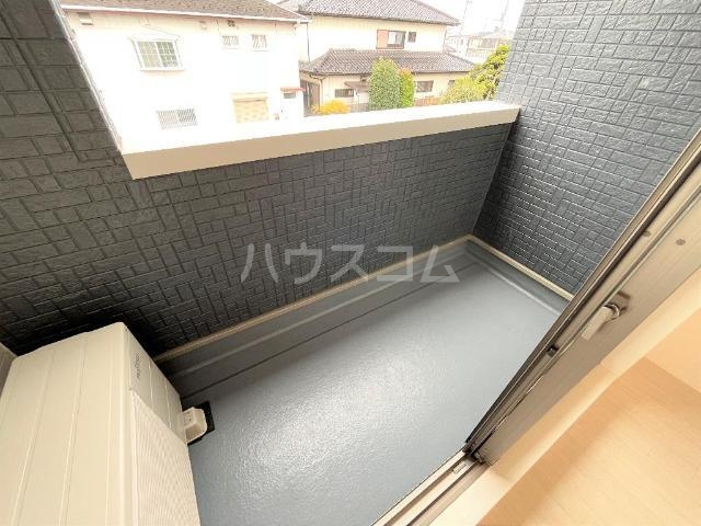 18/25 バルコニー