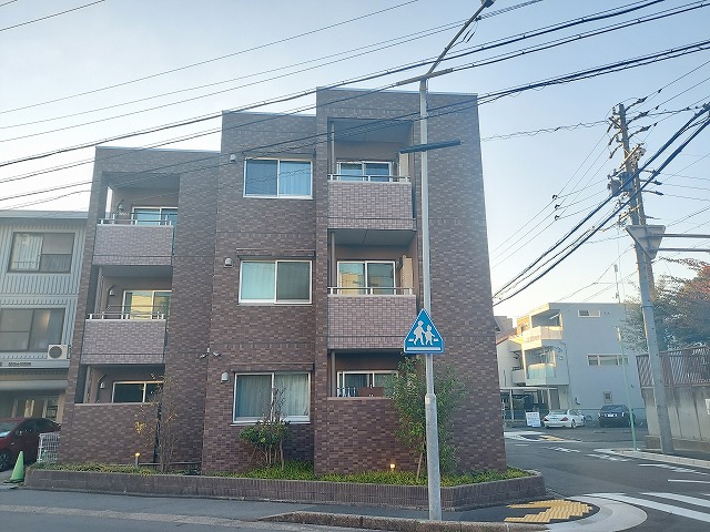 2/30 外観