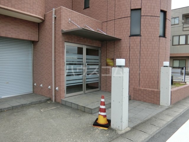 29/30 エントランス