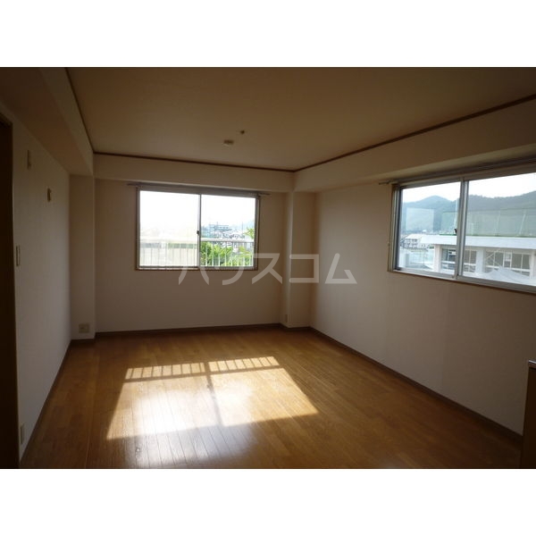 4/13 リビング/ダイニング