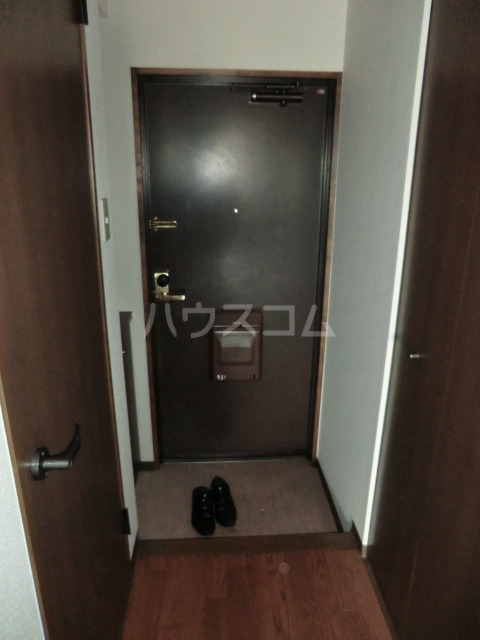 14/30 玄関