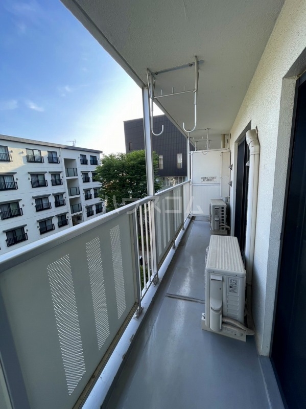 19/30 バルコニー