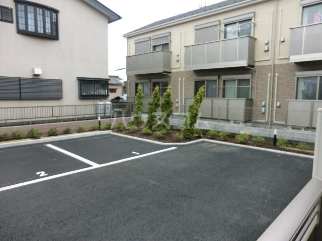 2/7 駐車場