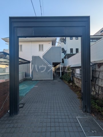 19/22 エントランス