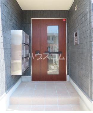 2/3 エントランス