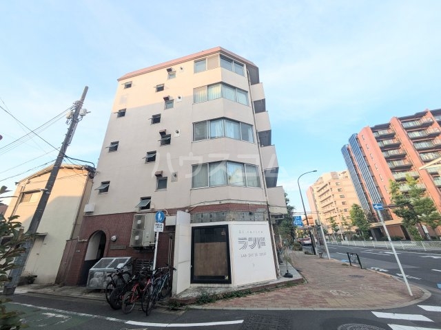 2/8 外観
