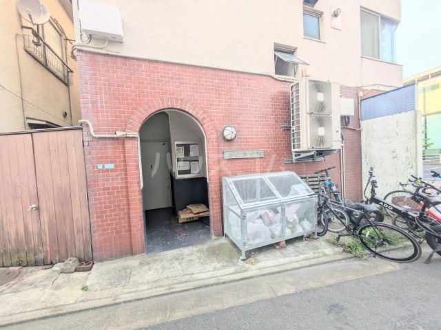 3/8 エントランス