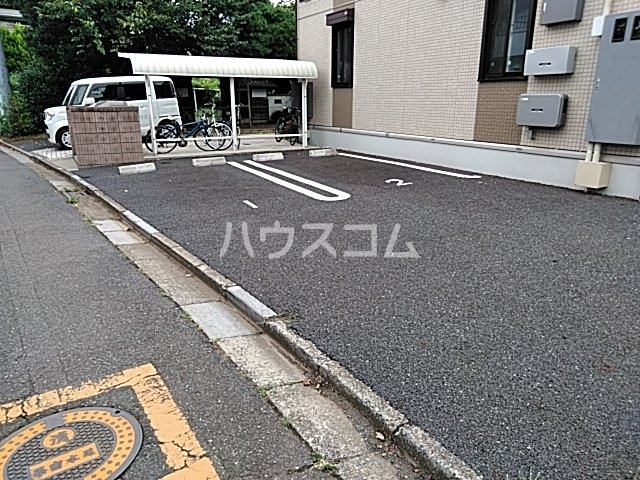 2/5 駐車場