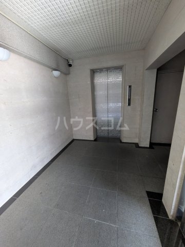 20/22 エントランス