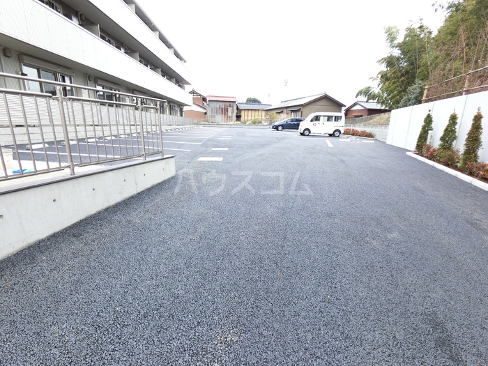 16/23 駐車場