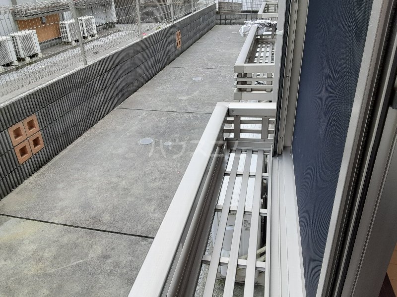 18/30 バルコニー