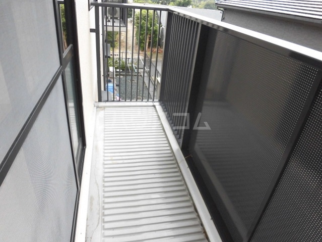17/20 バルコニー