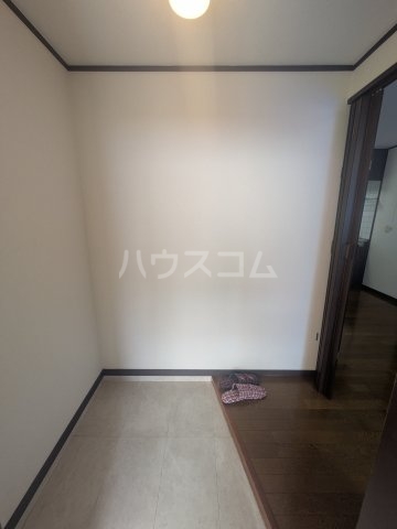 14/30 玄関