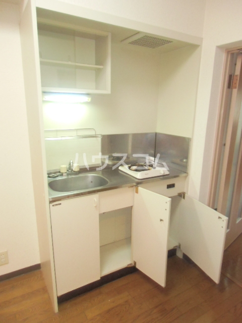 16/30 キッチン