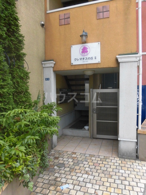 22/30 エントランス