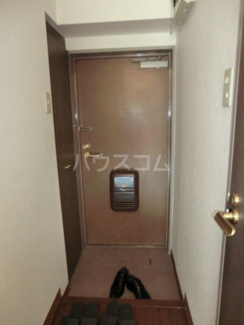 13/30 玄関