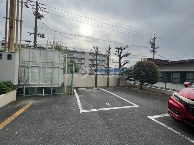 25/30 駐車場