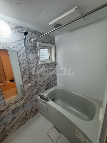15/30 浴室