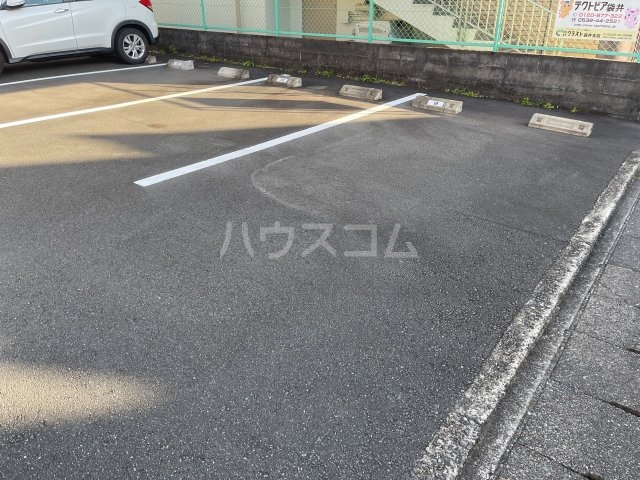 21/30 駐車場